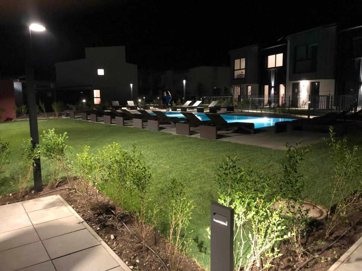 25H Spa-Residenz Best Sleep Privat Garden & Pools นอยซีเดิลอัมเซ ภายนอก รูปภาพ