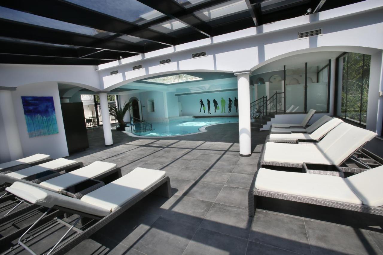 25H Spa-Residenz Best Sleep Privat Garden & Pools นอยซีเดิลอัมเซ ภายนอก รูปภาพ